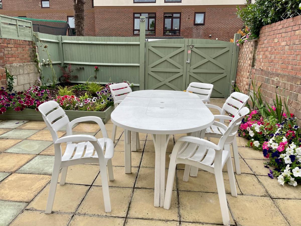 Somers House - Pet Friendly & Parking Сasa de vacaciones Portsmouth