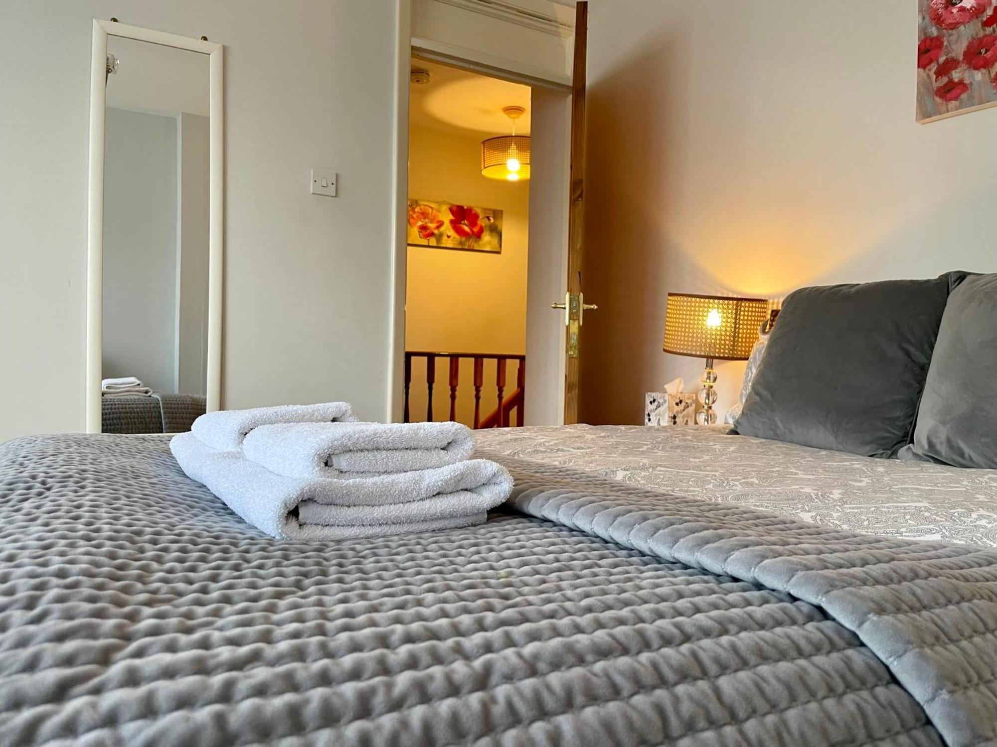 Somers House - Pet Friendly & Parking Сasa de vacaciones Portsmouth